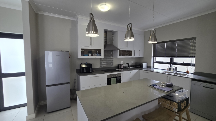 To Let 3 Bedroom Property for Rent in Groot Phesantekraal Estate Western Cape